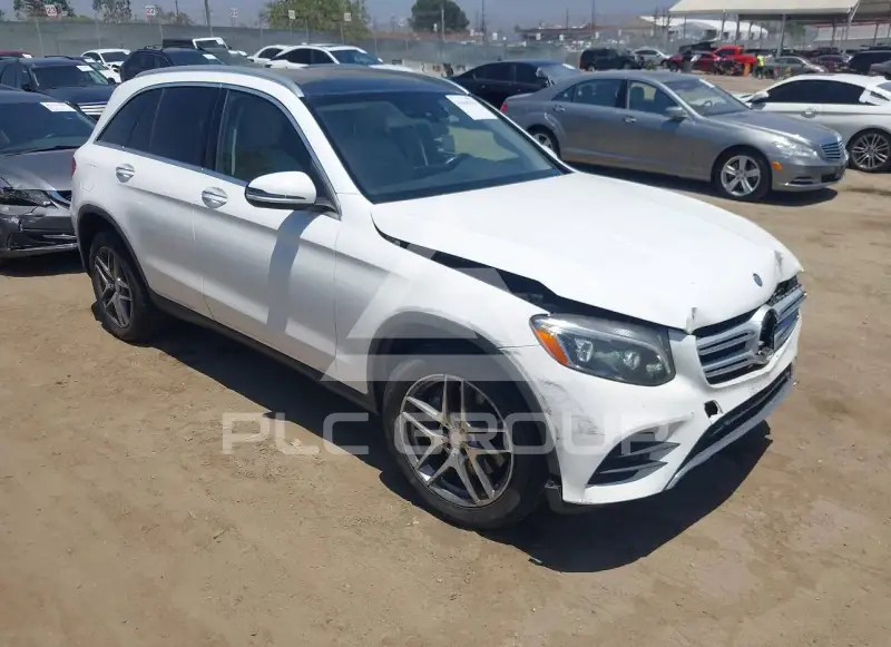 2017 Mercedes Benz GLC 300 фото
