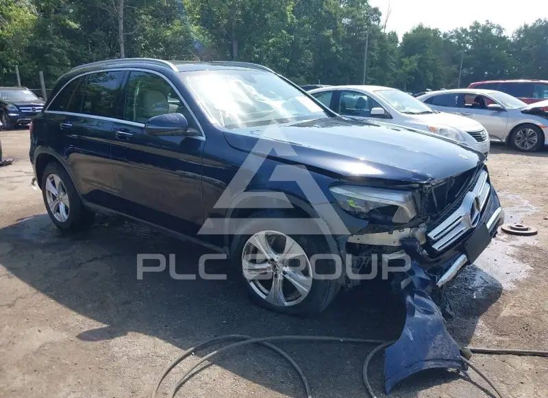 2017 Mercedes Benz GLC 300 фото