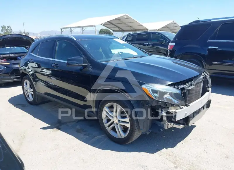 2017 Mercedes Benz GLA 250 photo