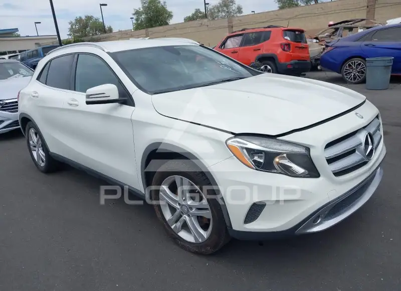 2017 Mercedes Benz GLA 250 фото