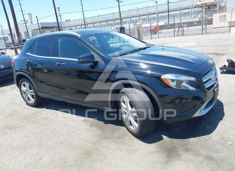2017 Mercedes Benz GLA 250 photo