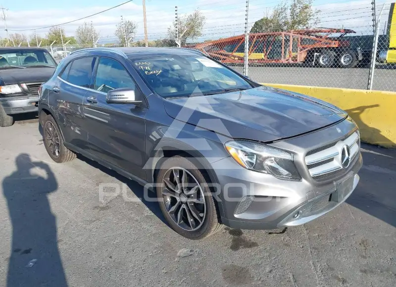 2017 Mercedes Benz GLA 250 фото