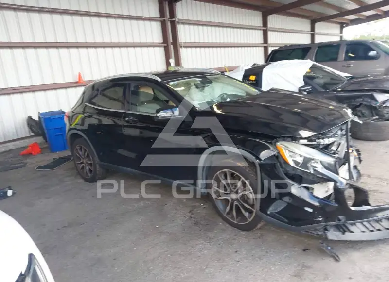 2017 Mercedes Benz GLA 250 photo