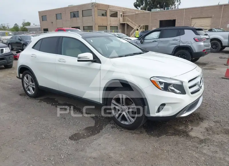 2017 Mercedes Benz GLA 250 фото