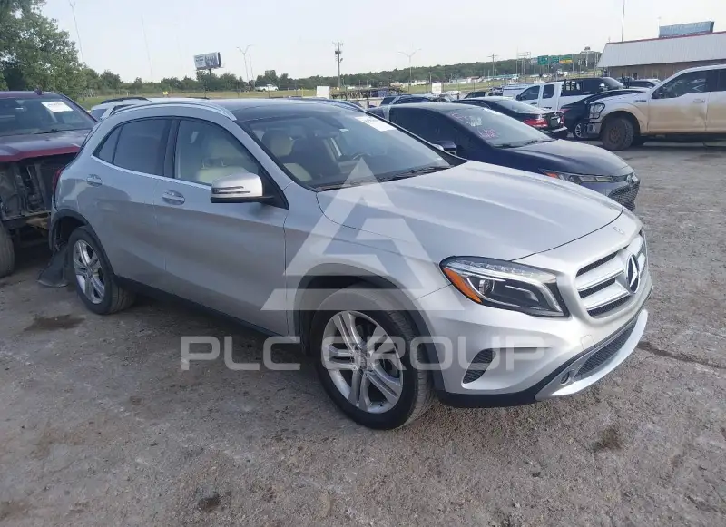 2017 Mercedes Benz GLA 250 фото