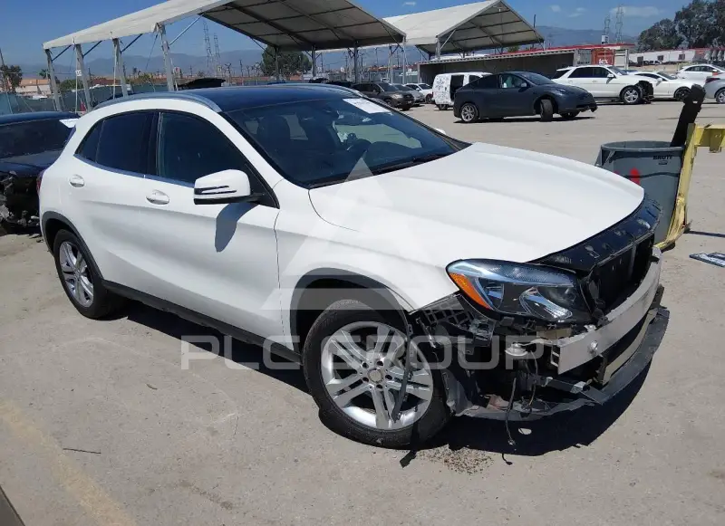 2017 Mercedes Benz GLA 250 фото