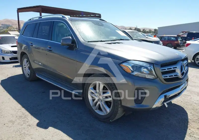 2017 Mercedes Benz Gls 450 photo