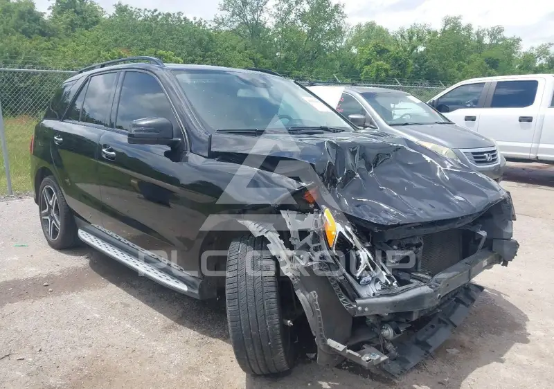 2017 Mercedes Benz GLE 350 фото