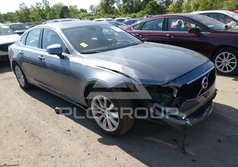 2017 Volvo S90 фото