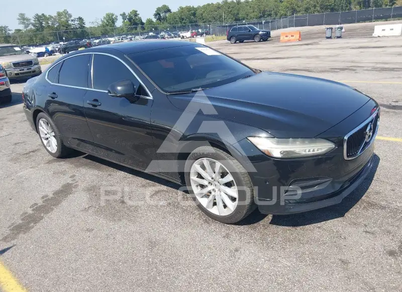 2017 Volvo S90 фото