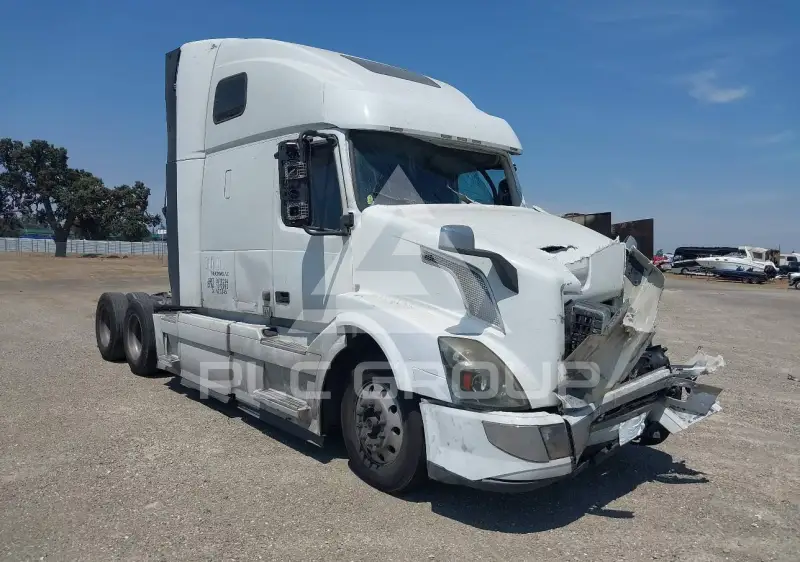 2017 Volvo VNL фото