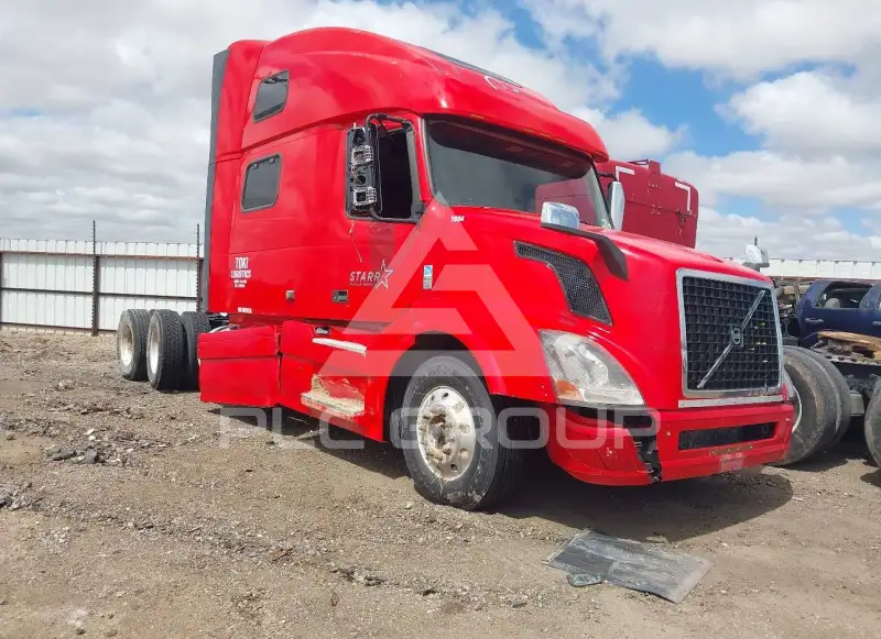 2017 Volvo VNL photo