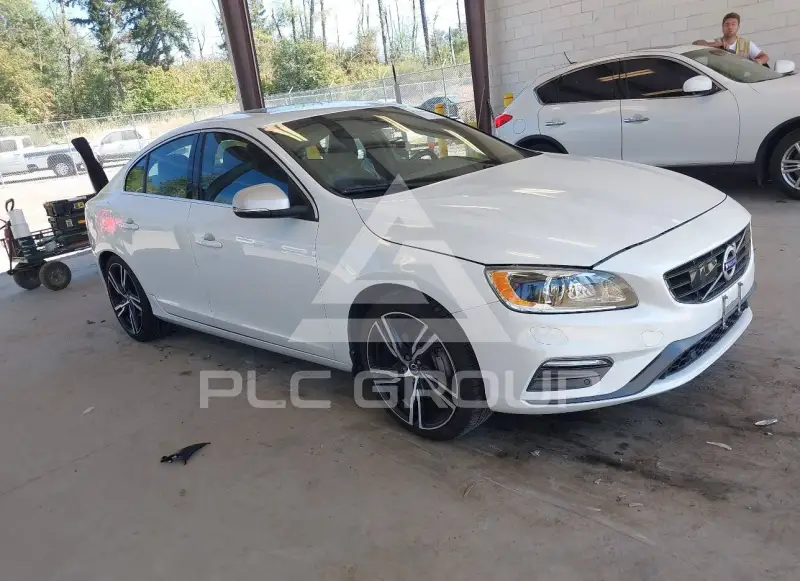 2017 Volvo S60 фото