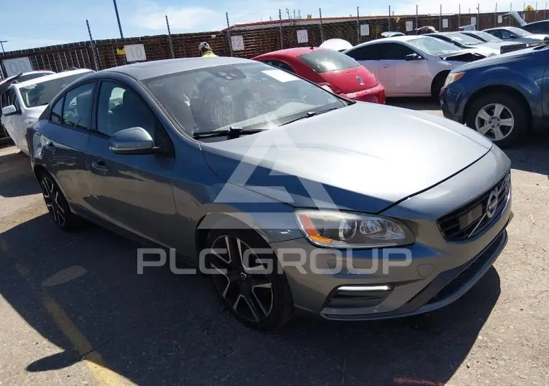 2017 Volvo S60 фото