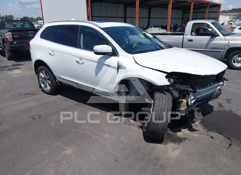 2017 Volvo XC60 фото