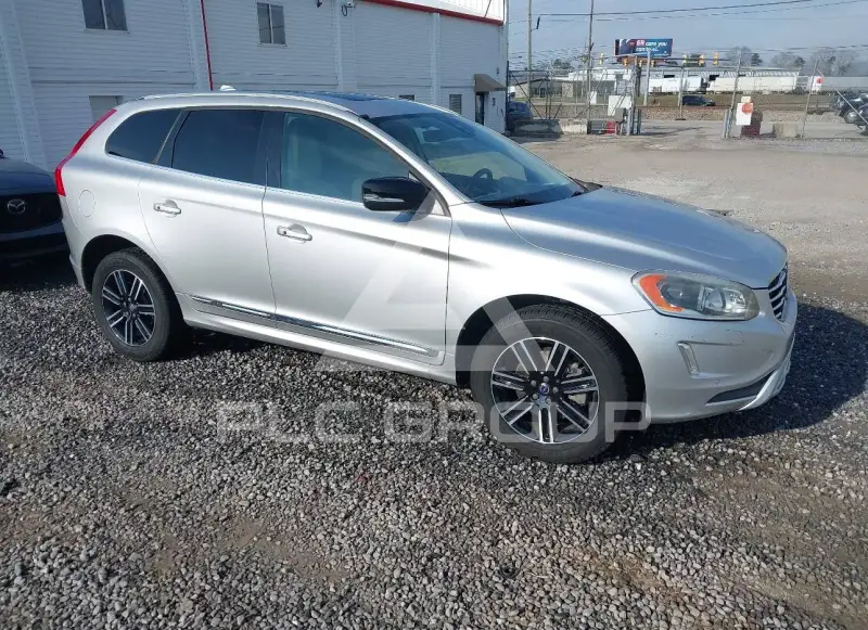 2017 Volvo XC60 фото