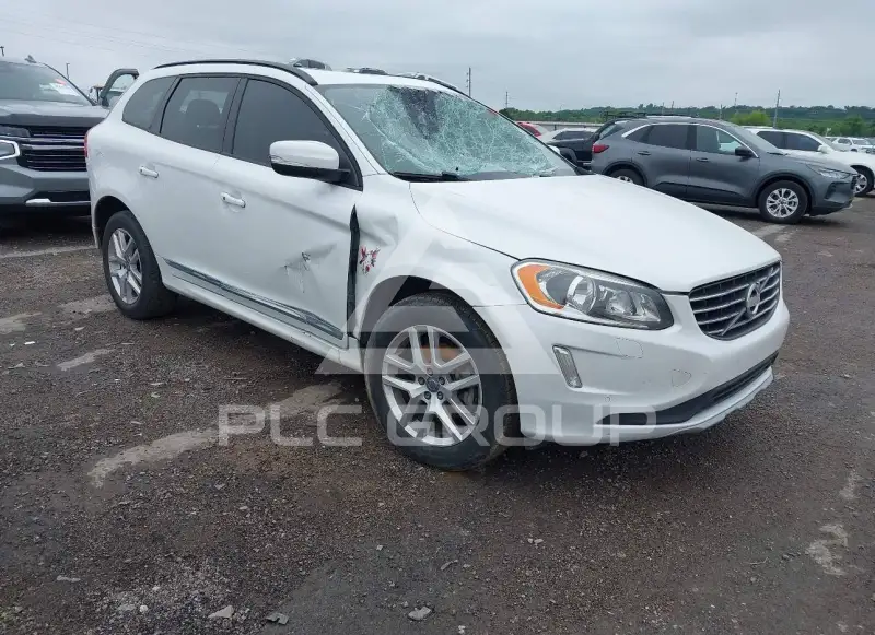 2017 Volvo XC60 фото