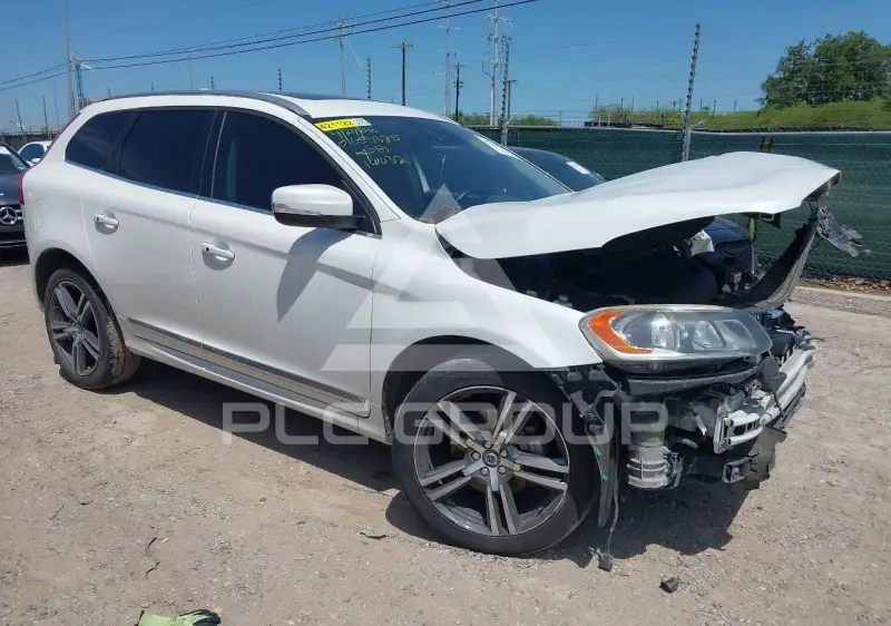 2017 Volvo XC60 фото