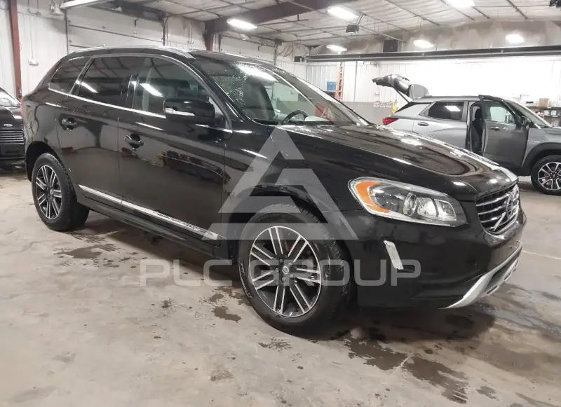 2017 Volvo XC60 фото