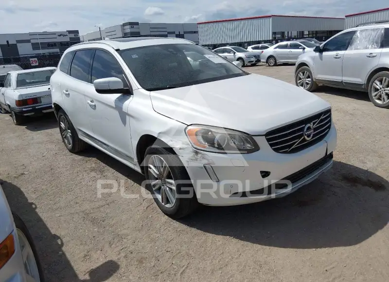 2017 Volvo XC60 фото