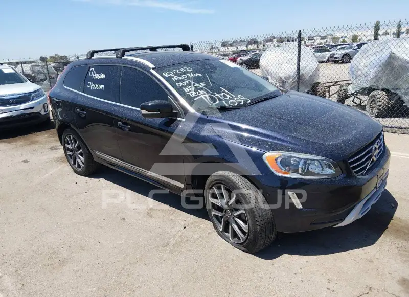 2017 Volvo XC60 photo