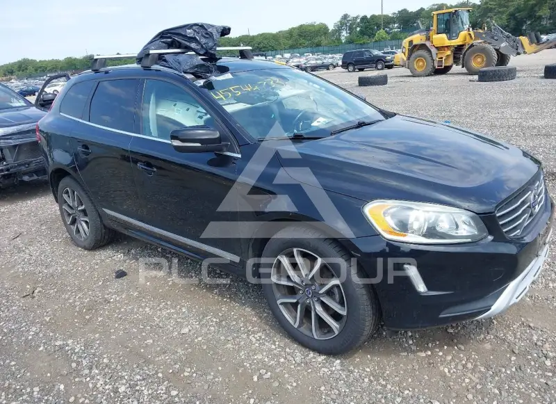 2017 Volvo XC60 фото