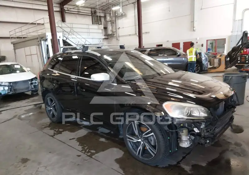 2017 Volvo XC60 фото