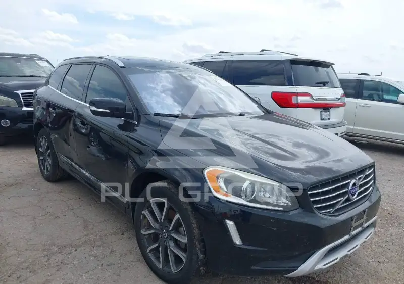 2017 Volvo XC60 фото