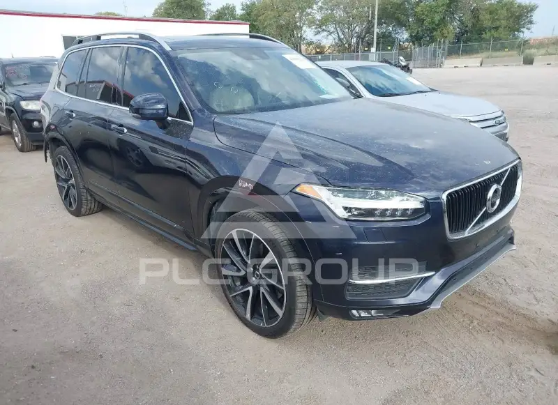 2017 Volvo XC90 photo