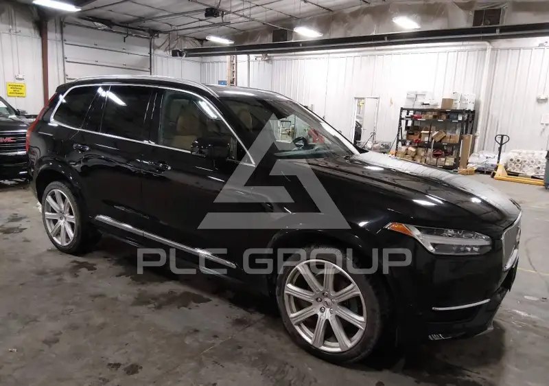 2017 Volvo XC90 фото