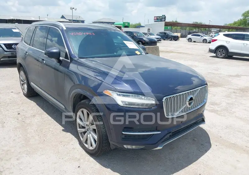 2017 Volvo XC90 photo