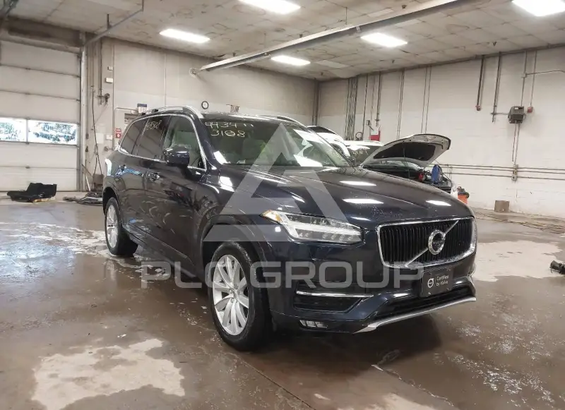2017 Volvo XC90 photo