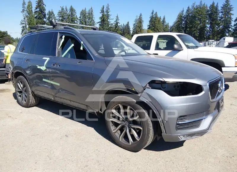 2017 Volvo XC90 photo