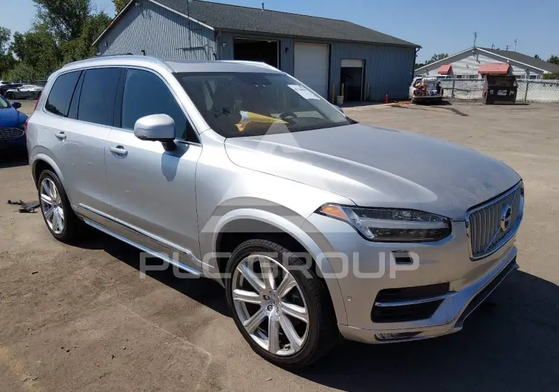 2017 Volvo XC90 фото