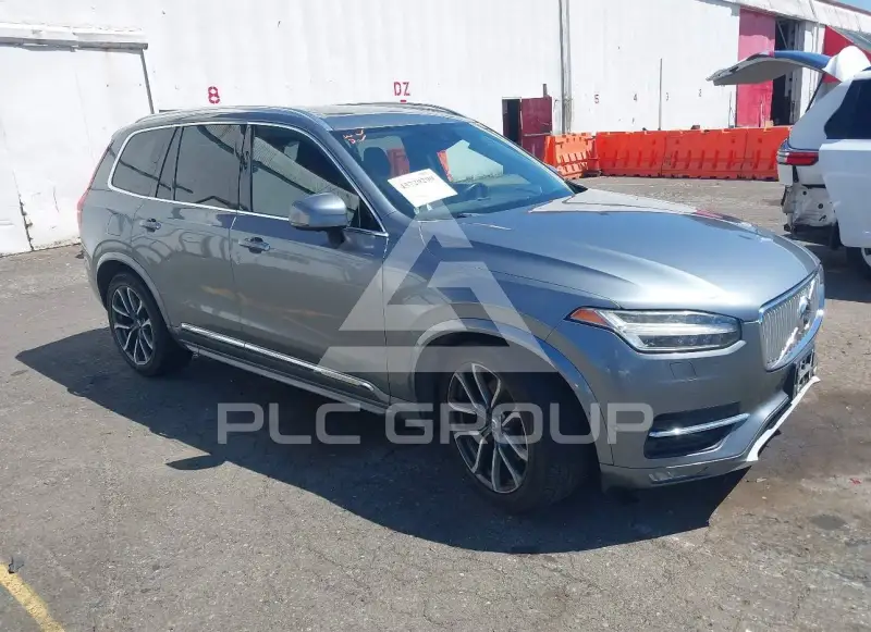 2017 Volvo XC90 фото