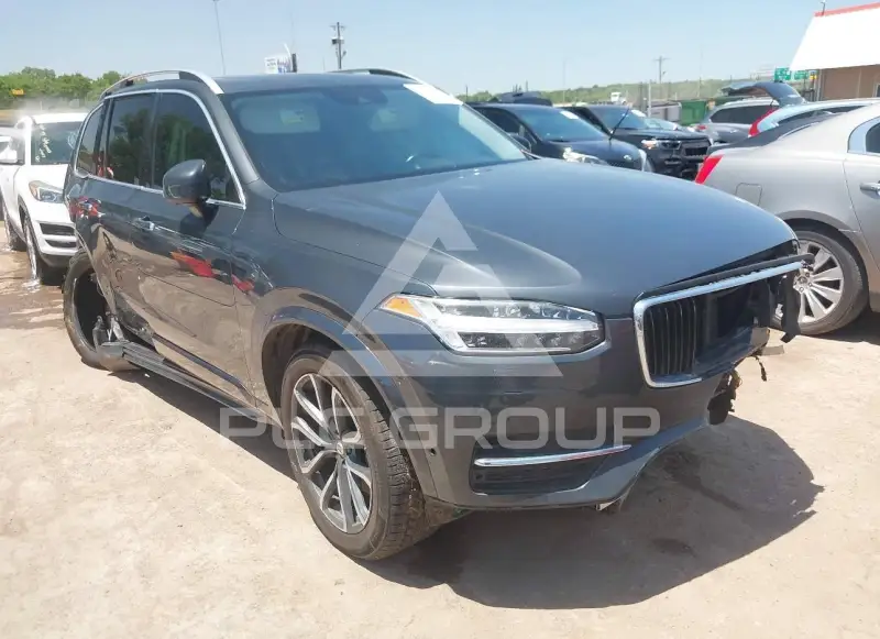 2017 Volvo XC90 photo