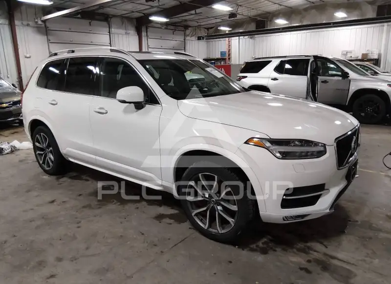 2017 Volvo XC90 фото