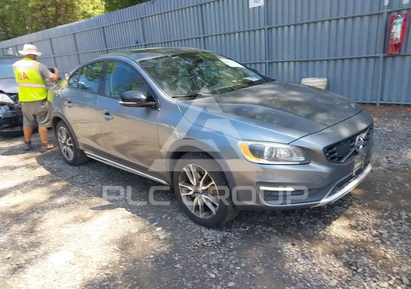 2017 Volvo S60 photo