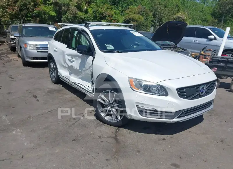 2017 Volvo V60 фото