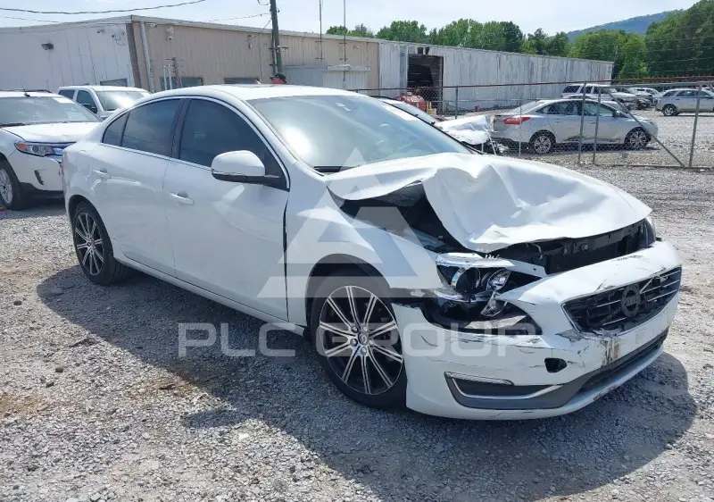 2017 Volvo S60 фото