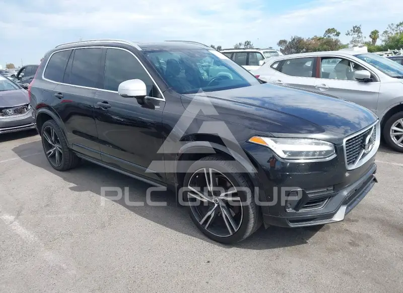 2017 Volvo XC90 фото