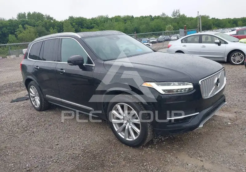 2017 Volvo XC90 фото