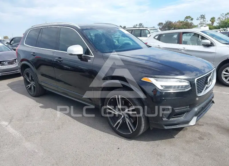 2017 Volvo XC90 фото