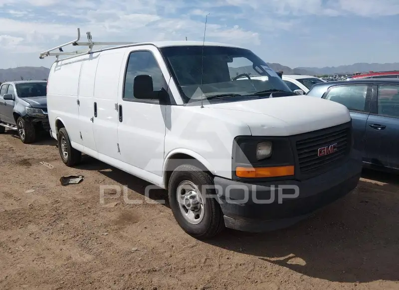 2017 GMC SAVANA photo