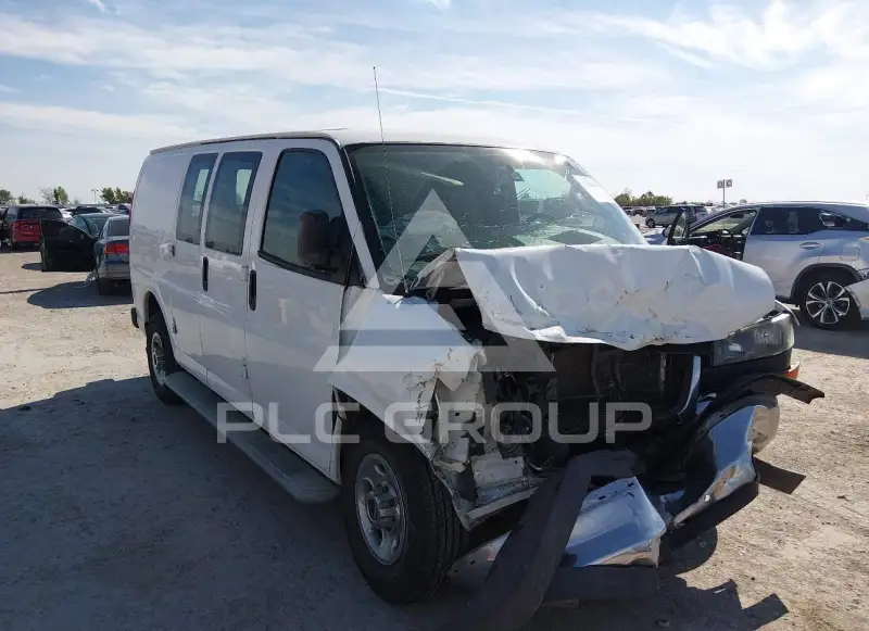 2017 GMC SAVANA фото