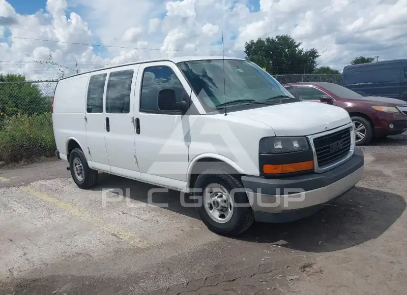 2017 GMC SAVANA фото