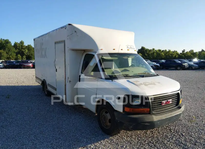 2017 GMC Savana фото