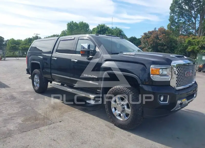 2017 GMC 3500 photo