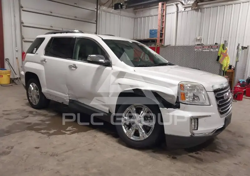 2017 GMC TERRAIN photo