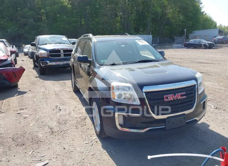 2017 GMC TERRAIN photo